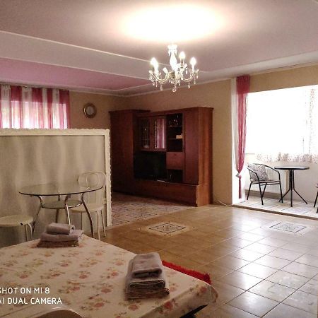 Apartments Domovik Latorichnaya,3 Μουκάτσεβο Εξωτερικό φωτογραφία