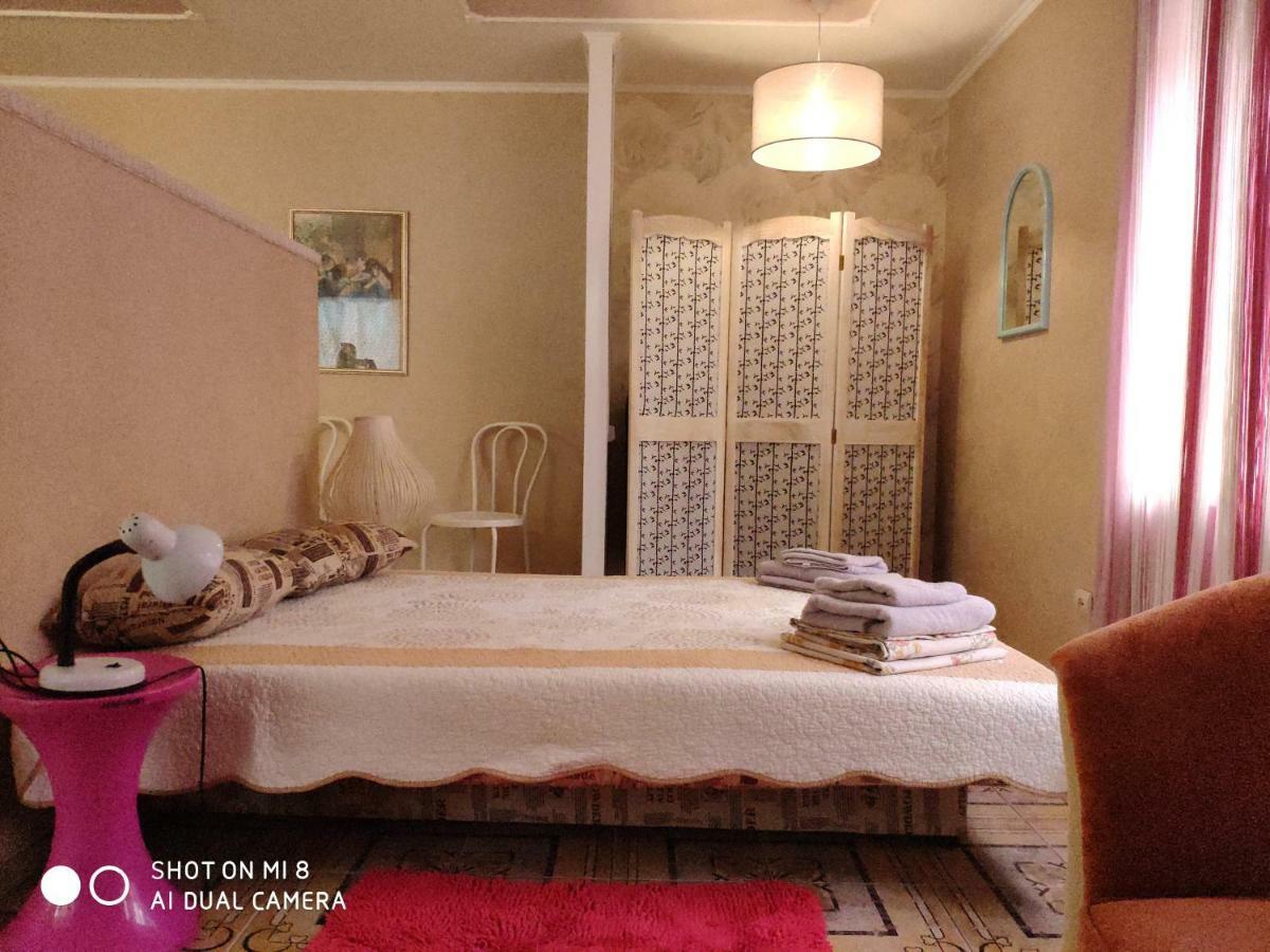 Apartments Domovik Latorichnaya,3 Μουκάτσεβο Εξωτερικό φωτογραφία