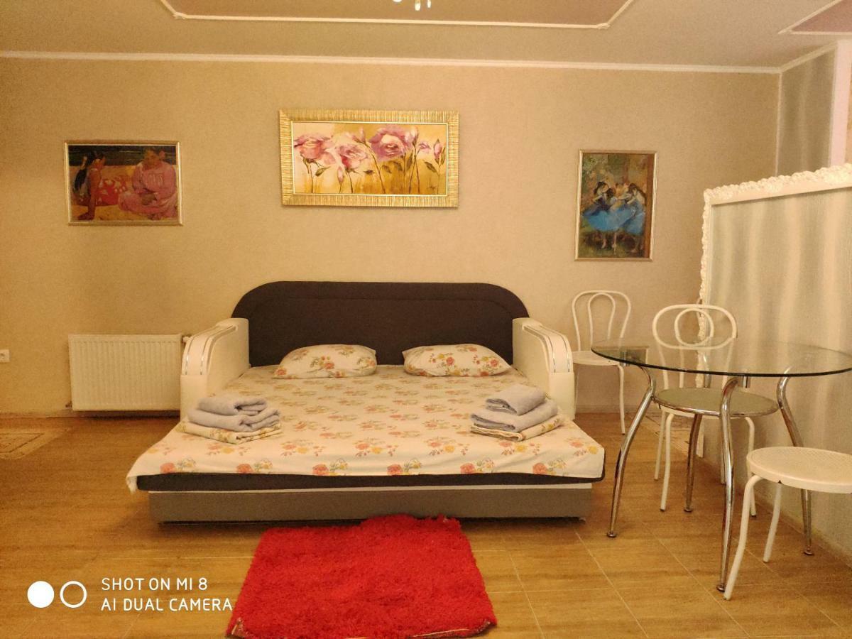 Apartments Domovik Latorichnaya,3 Μουκάτσεβο Εξωτερικό φωτογραφία